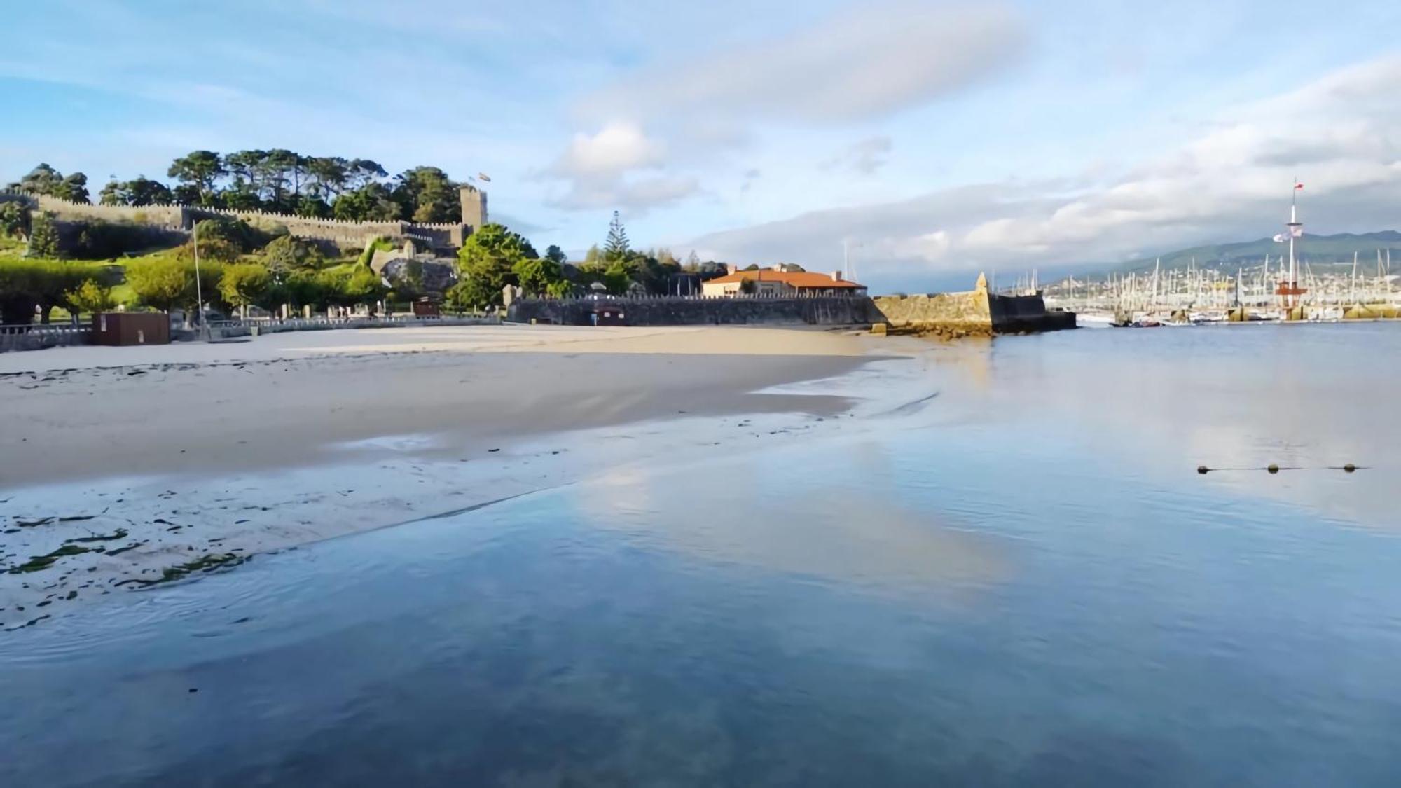 شقة Hoibai, Raina, Atico, Con Vistas Al Casco Historico De Baiona, Galicia المظهر الخارجي الصورة